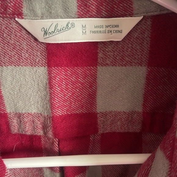 WOOLRICH PINK/GRAY CHECKERED BUTTON DOWN - Picture 3 of 7